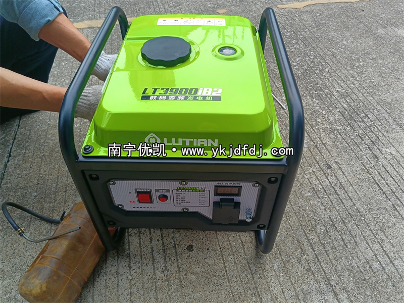 2024年11月4日，3kw汽油變頻發(fā)電機(jī)試機(jī)發(fā)貨南寧周邊